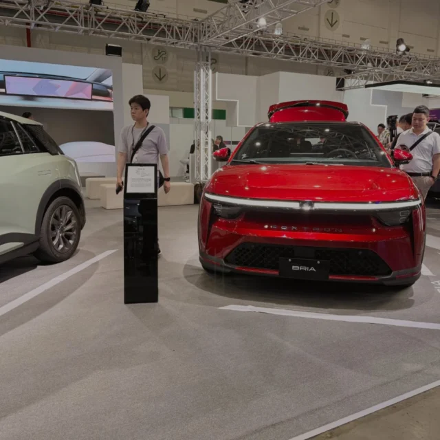 台湾のオートパーツショーに行ってまいりました。盗難に使う機器は海外製がほとんどなので、情報収集とトレンド確認が目的でしたが、中国からの出展が関係悪化でほぼキャンセル状態なので収穫薄めな感じでした。昨年まで盛況だったEVブースもだいぶ縮小された印象で、世の流れを感じます。もう完成車じゃん！というレベルの三菱とフォックスコンが来年日本も含めて発売されるという噂の電気自動車も、賢いフォックスコンの判断はいかに！という感じです。個人的にはバイク系が7月開催の別のショーに流れてしまったので寂しい限りでした。台湾は今大型バイクが熱く、日本メーカーはもちろん、日本にも来なかった海外メーカーも出展するので、次回は真夏の台湾にお邪魔します。